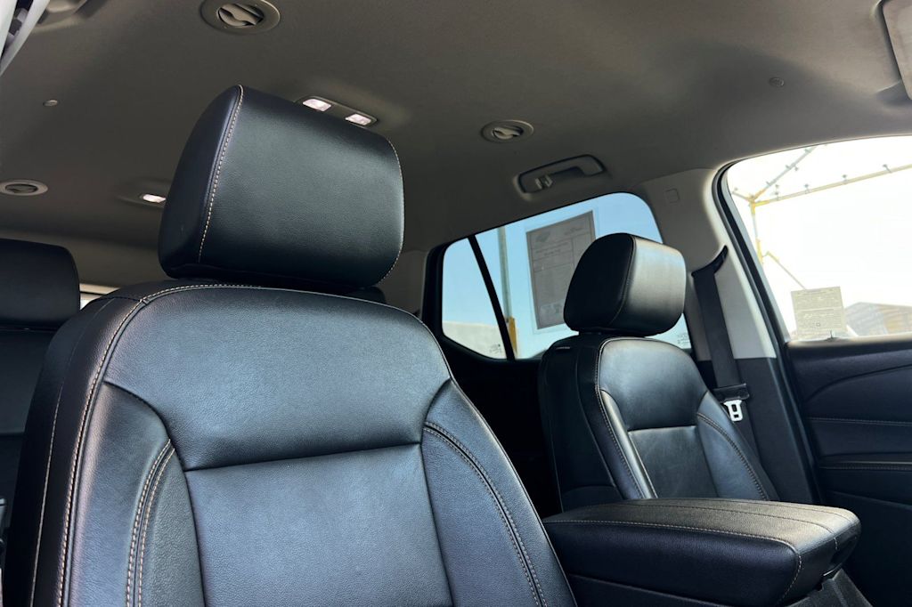 Thumbnail: 2020 Chevrolet Traverse - 10