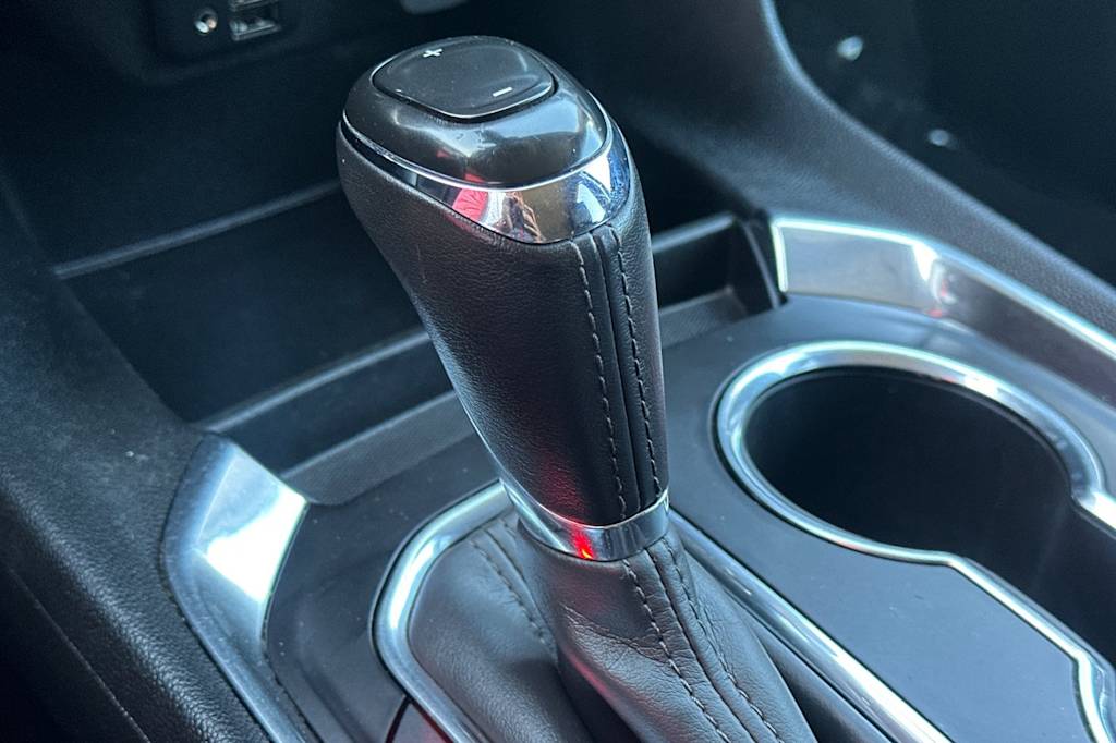 Thumbnail: 2020 Chevrolet Traverse - 15
