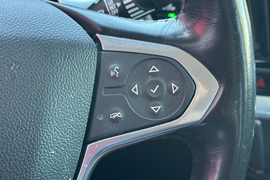 Thumbnail: 2020 Chevrolet Traverse - 33