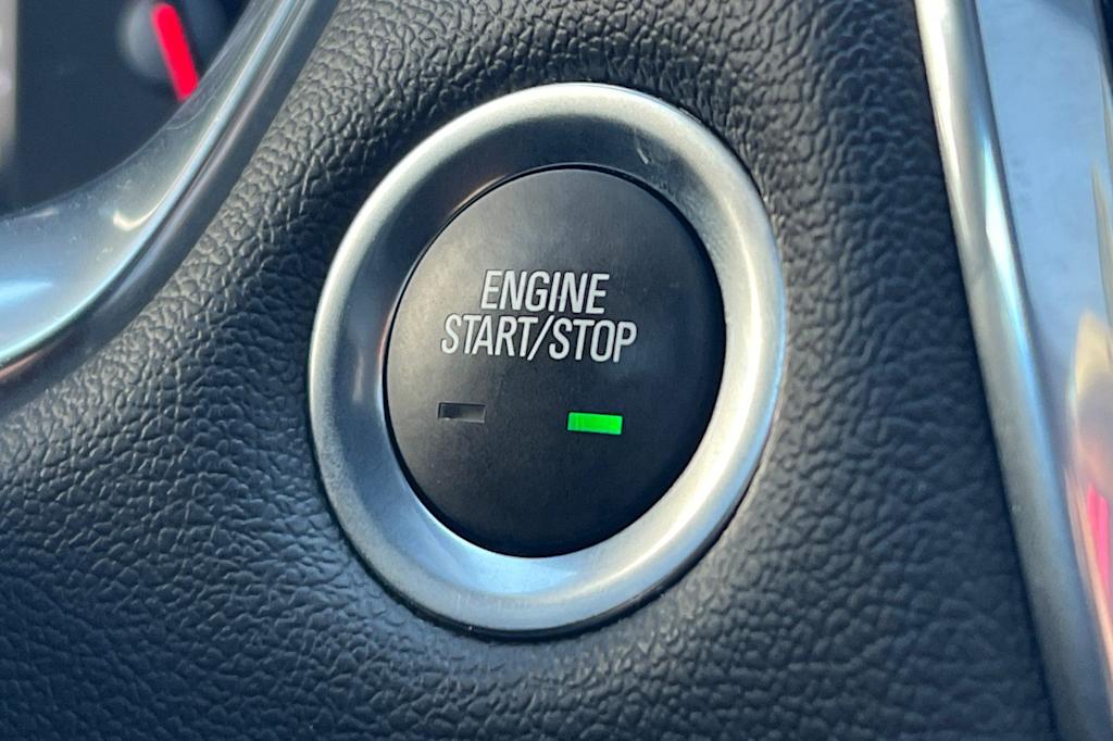 Thumbnail: 2023 Chevrolet Traverse - 30