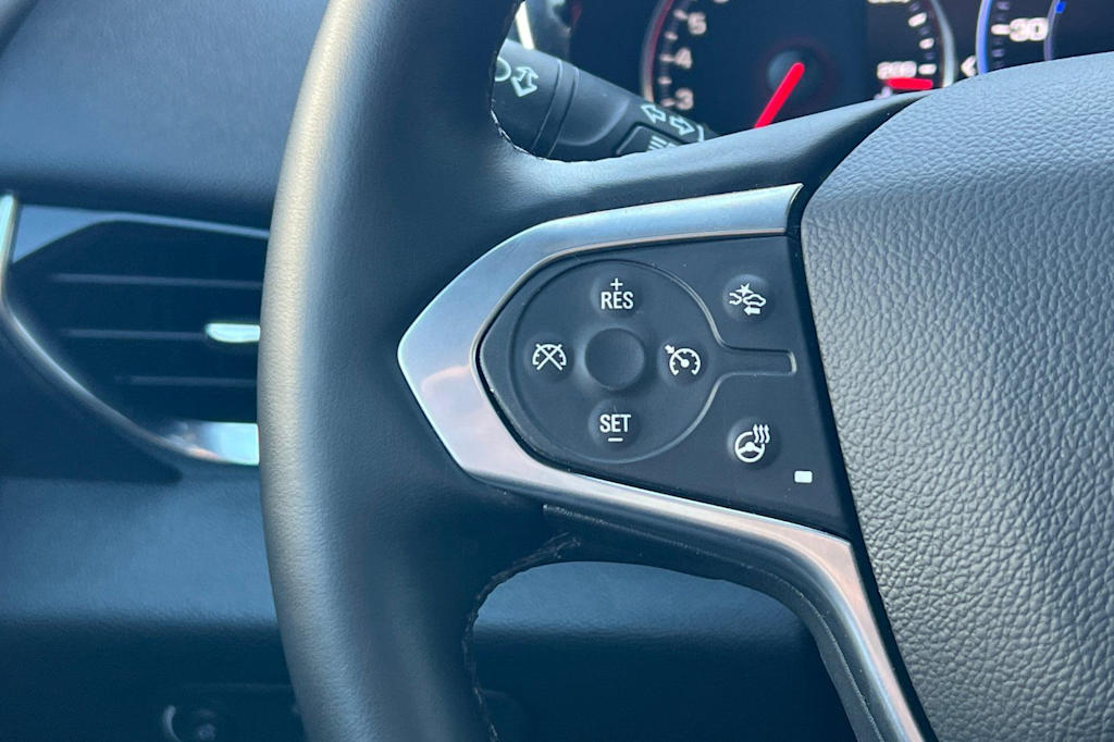 Thumbnail: 2023 Chevrolet Traverse - 33