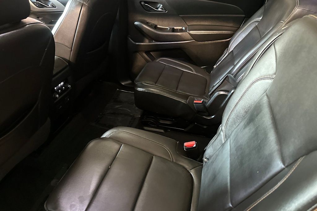 Thumbnail: 2021 Chevrolet Traverse - 12