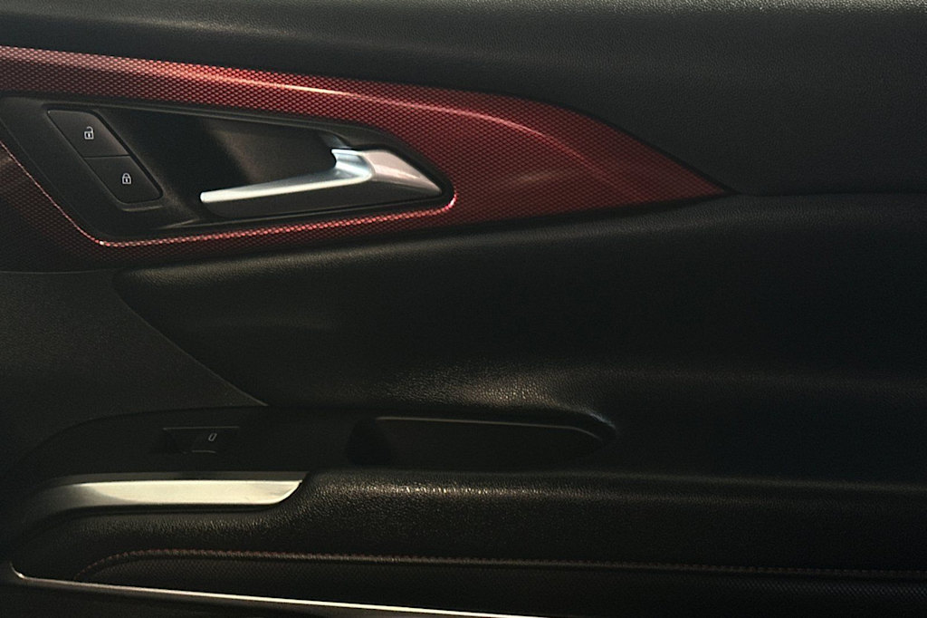 Thumbnail: 2025 Chevrolet Traverse - 26