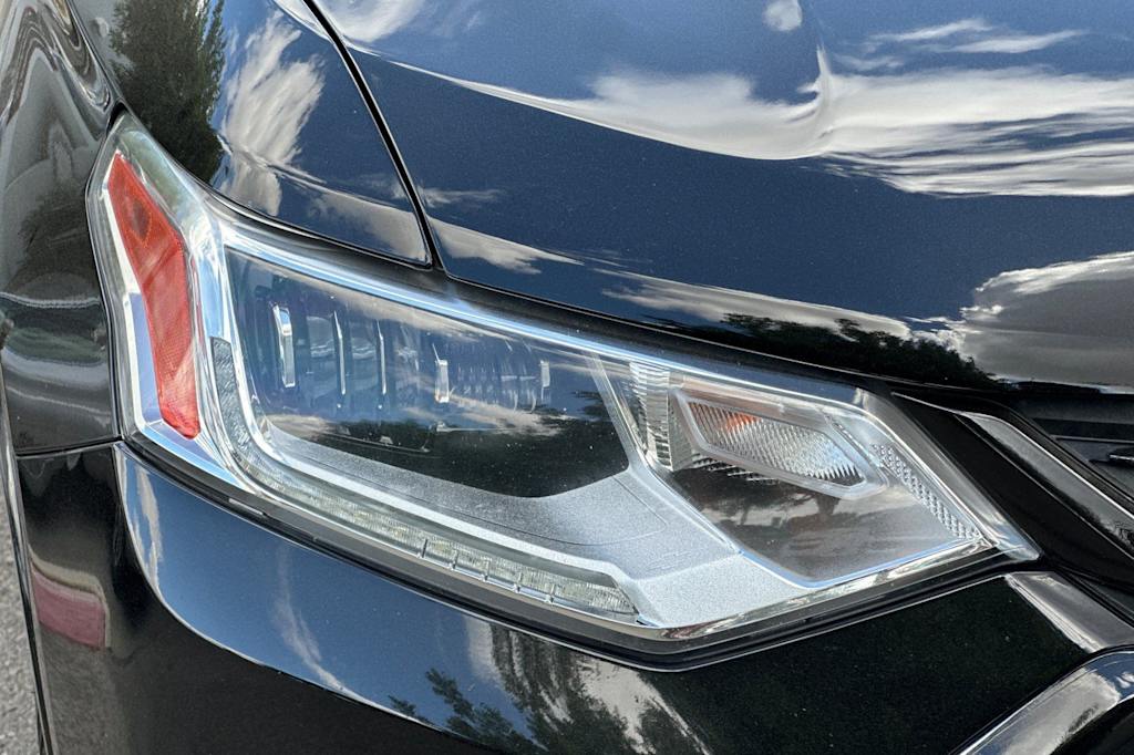 Thumbnail: 2018 Chevrolet Traverse - 35
