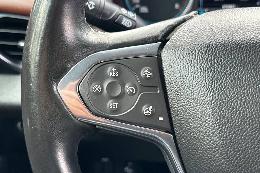 Thumbnail: 2018 Chevrolet Traverse - 32