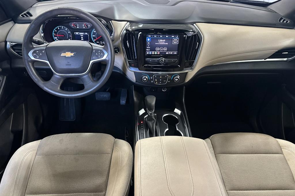 Thumbnail: 2023 Chevrolet Traverse - 2