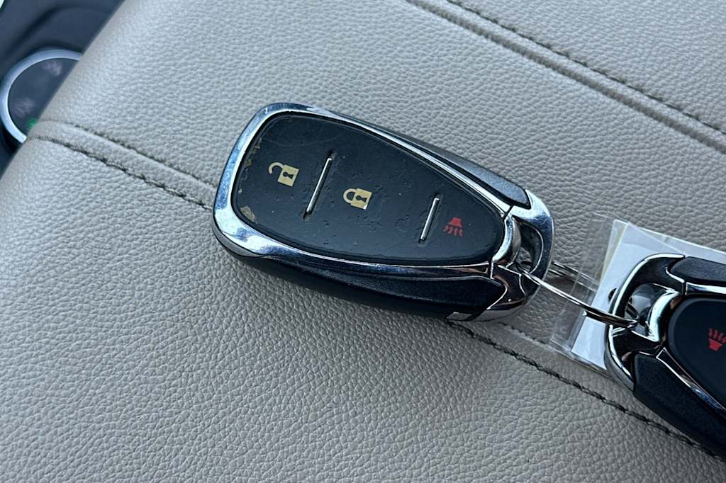 Thumbnail: 2023 Chevrolet Traverse - 19