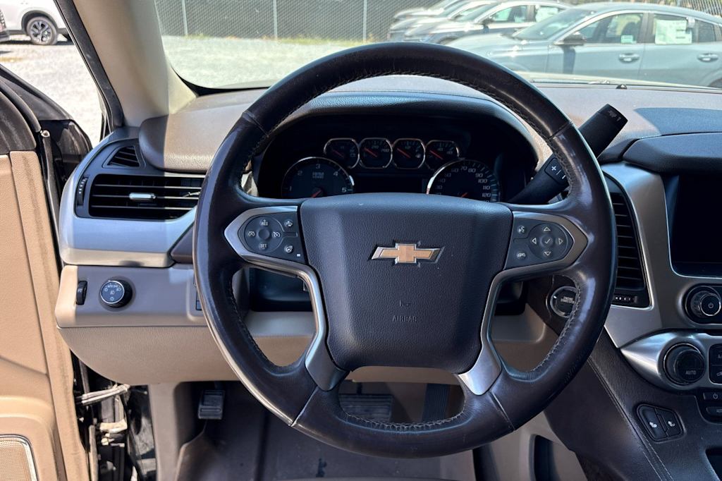 Thumbnail: 2016 Chevrolet Tahoe - 12
