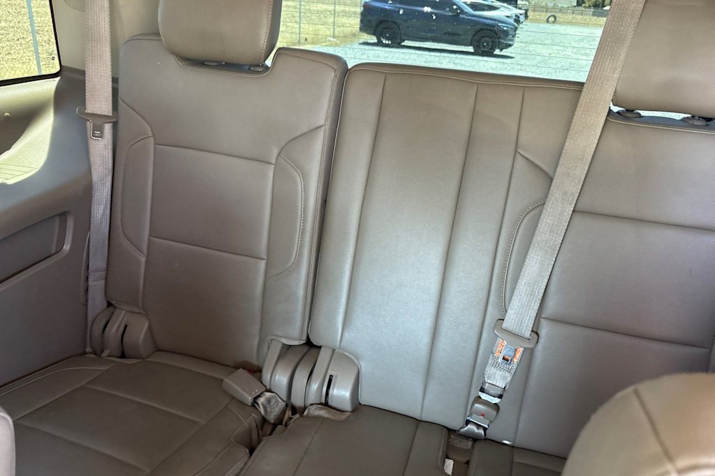 Thumbnail: 2016 Chevrolet Tahoe - 25