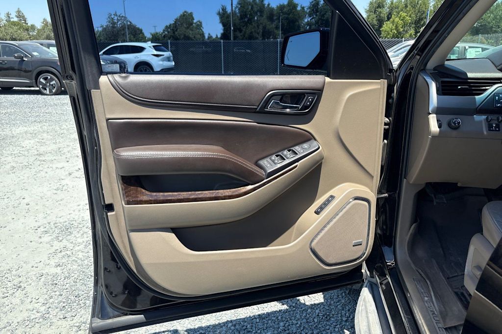 Thumbnail: 2016 Chevrolet Tahoe - 24