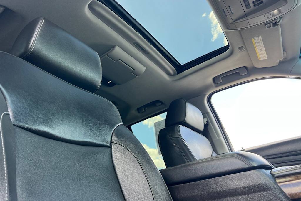 Thumbnail: 2018 Chevrolet Tahoe - 26
