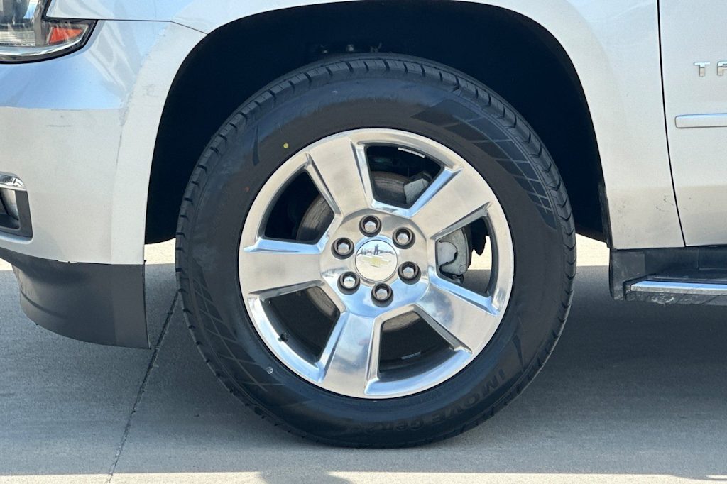 Thumbnail: 2018 Chevrolet Tahoe - 8