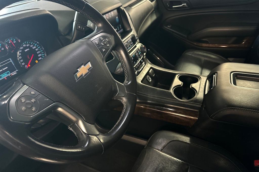 Thumbnail: 2018 Chevrolet Suburban - 9