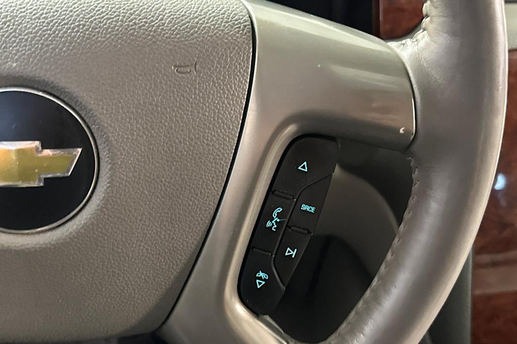 Thumbnail: 2012 Chevrolet Tahoe - 28