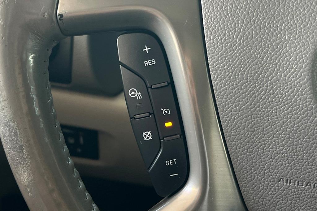 Thumbnail: 2012 Chevrolet Tahoe - 31