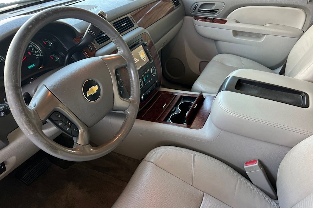 Thumbnail: 2012 Chevrolet Tahoe - 9