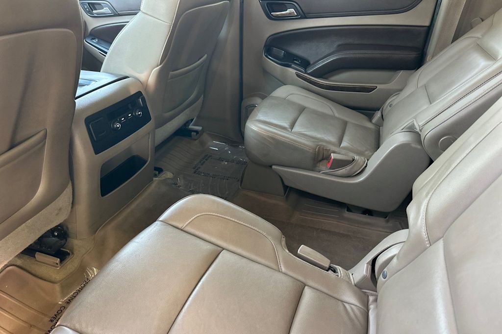 Thumbnail: 2015 Chevrolet Suburban - 12