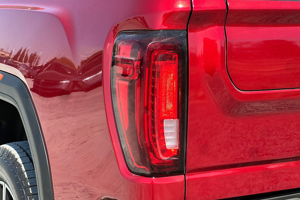 Thumbnail: 2022 GMC Sierra 2500 - 36