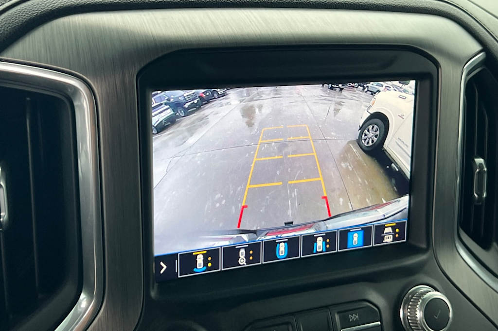 Thumbnail: 2020 GMC Sierra 3500 - 25