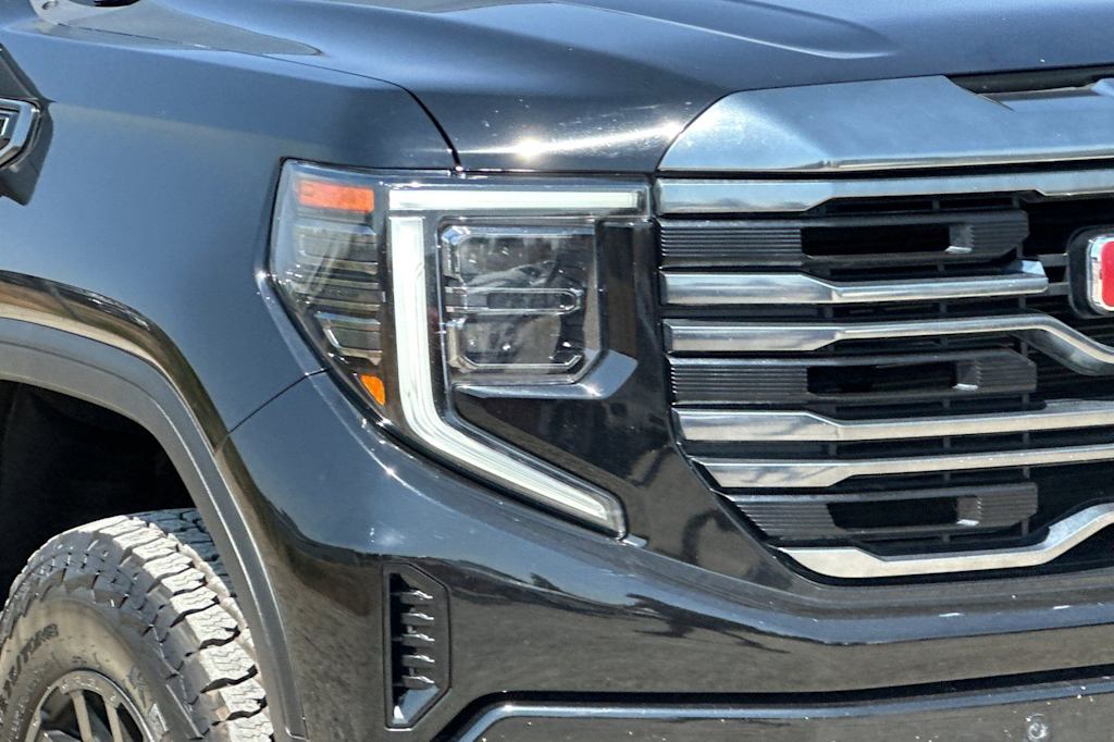 Thumbnail: 2022 GMC Sierra 1500 - 35