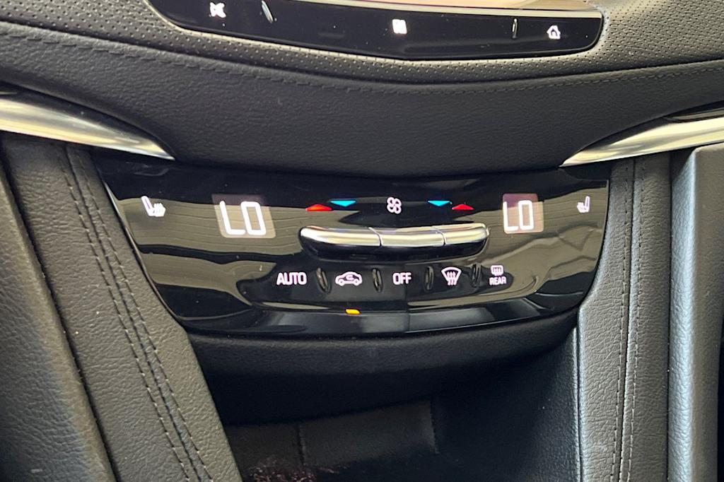Thumbnail: 2020 Cadillac XT5 - 27