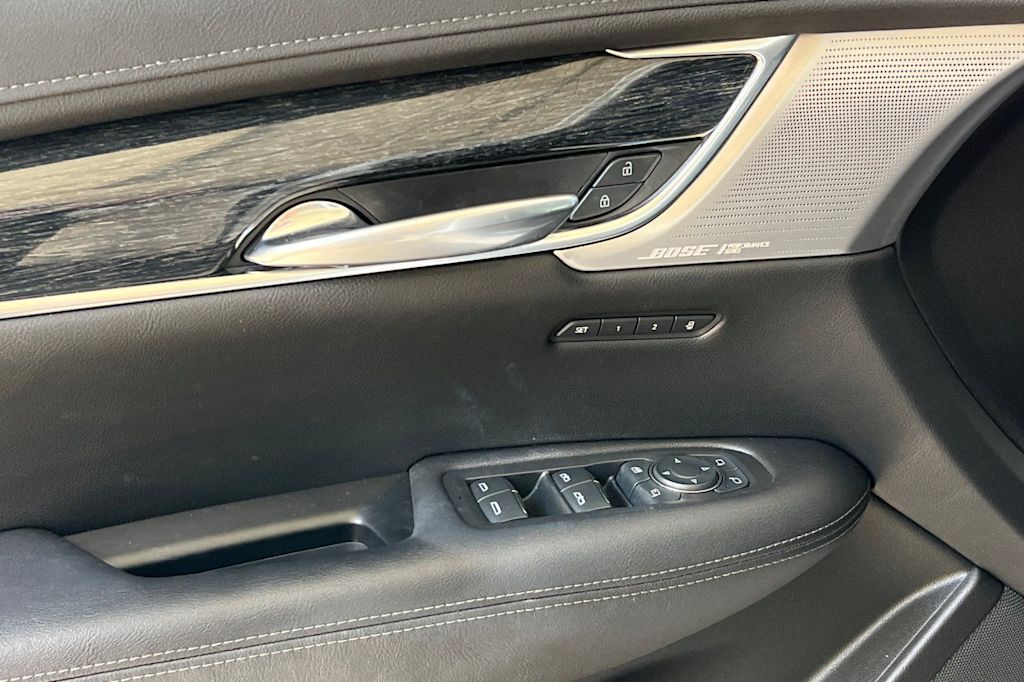 Thumbnail: 2020 Cadillac XT5 - 23