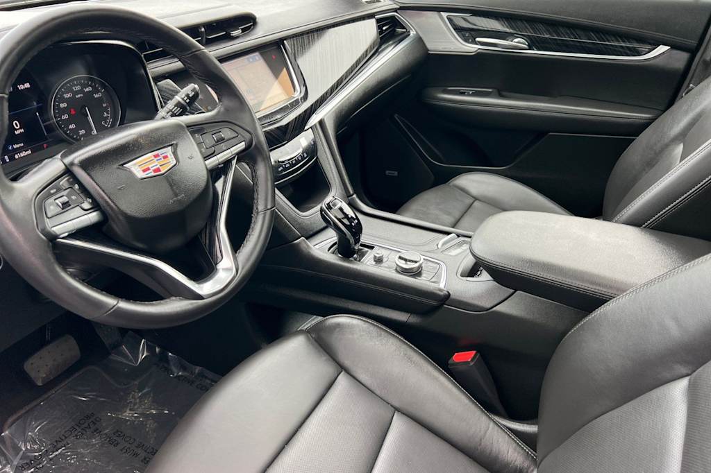 Thumbnail: 2025 Cadillac XT6 - 9
