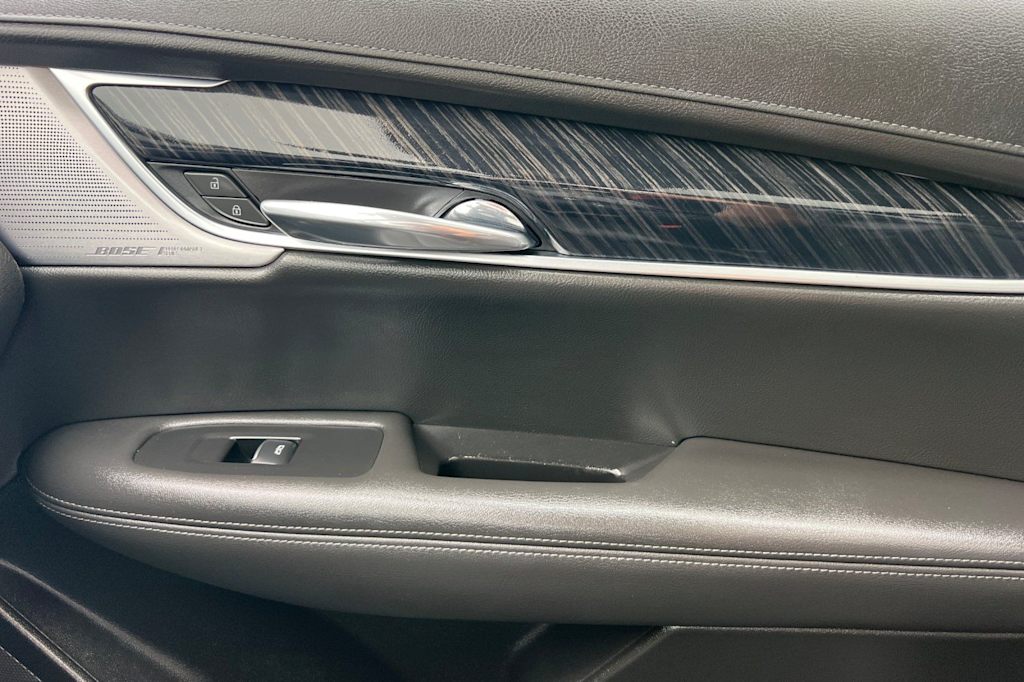 Thumbnail: 2025 Cadillac XT6 - 27