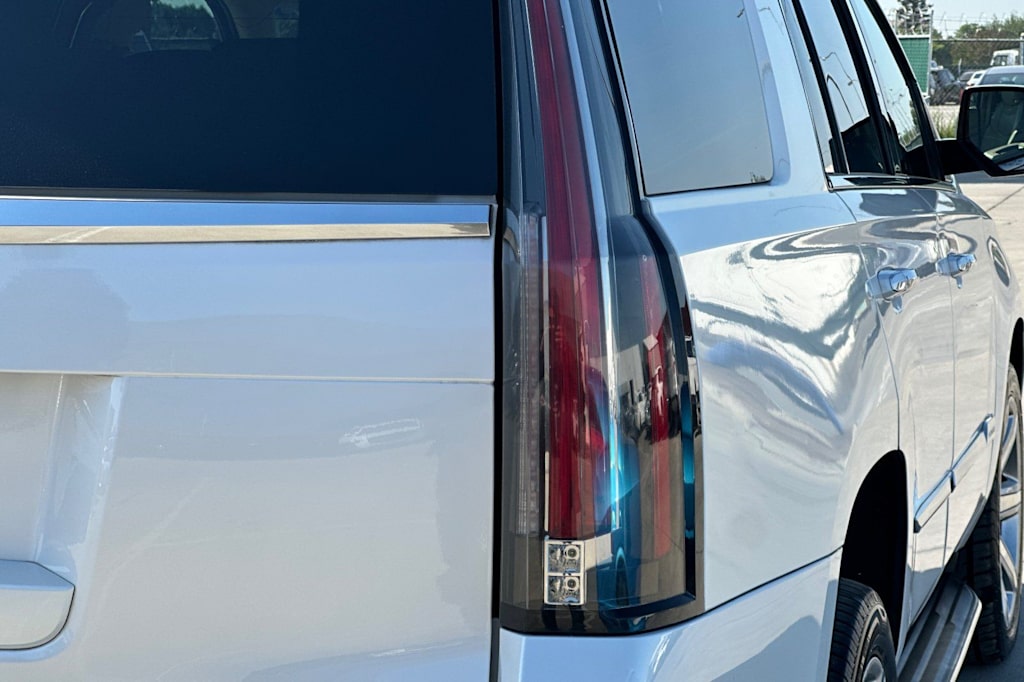Thumbnail: 2020 Cadillac Escalade - 36