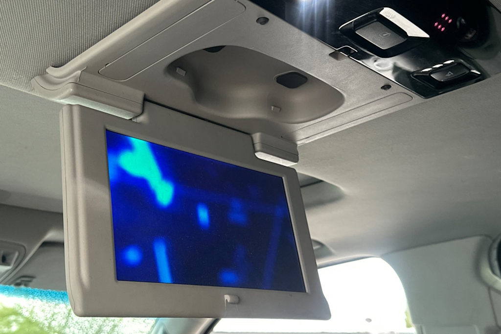 Thumbnail: 2018 Cadillac Escalade - 23