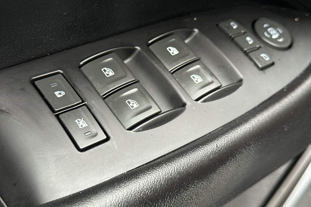 Thumbnail: 2018 Cadillac Escalade - 22