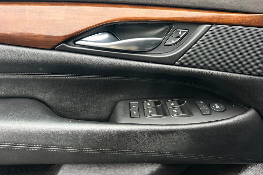 Thumbnail: 2018 Cadillac Escalade - 21