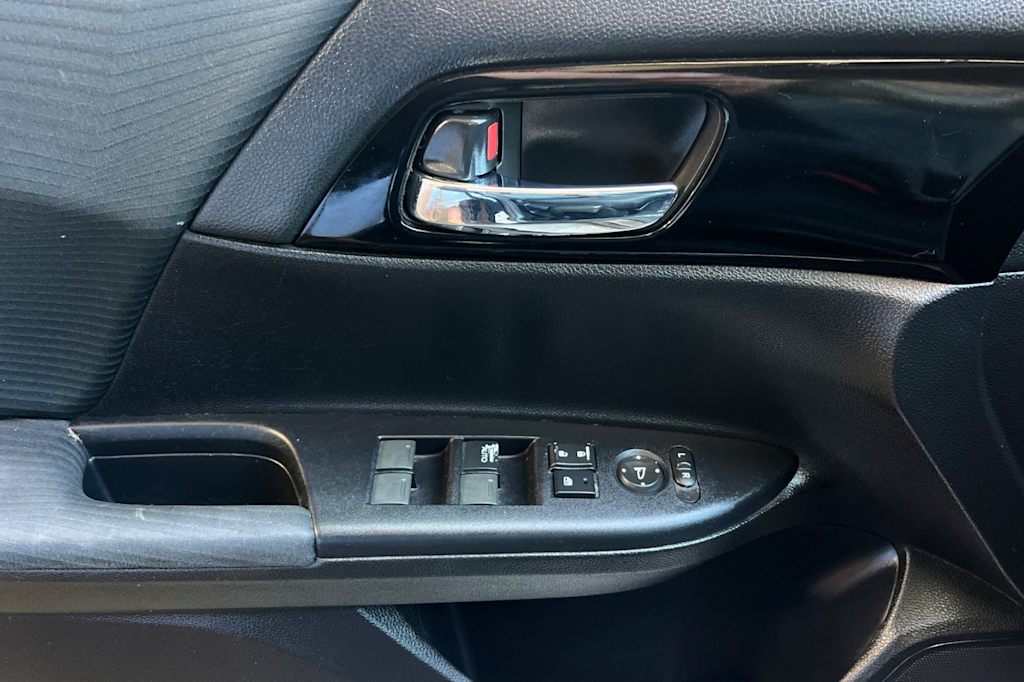 Thumbnail: 2016 Honda Accord - 22