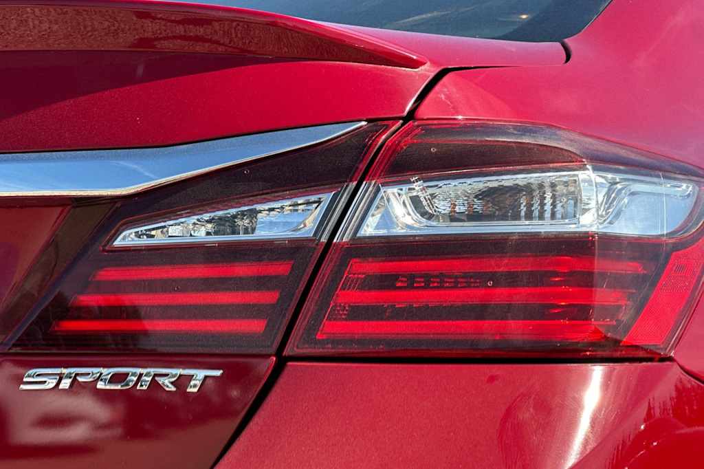 Thumbnail: 2017 Honda Accord - 33