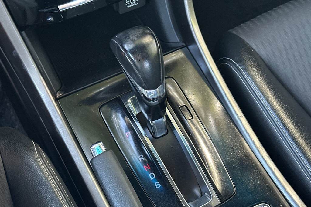 Thumbnail: 2017 Honda Accord - 15