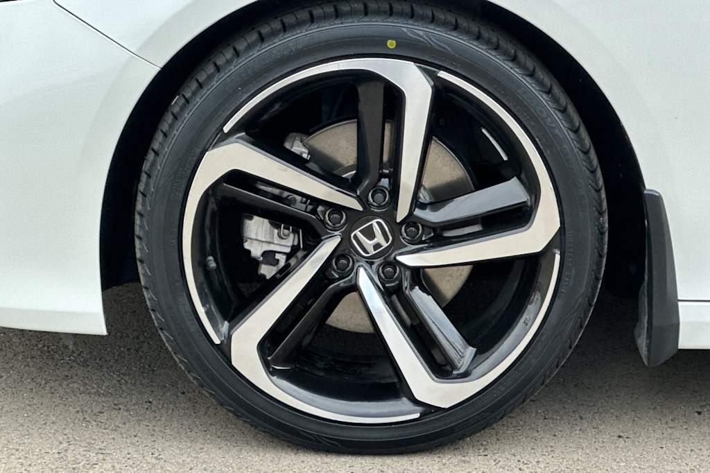 Thumbnail: 2018 Honda Accord - 8