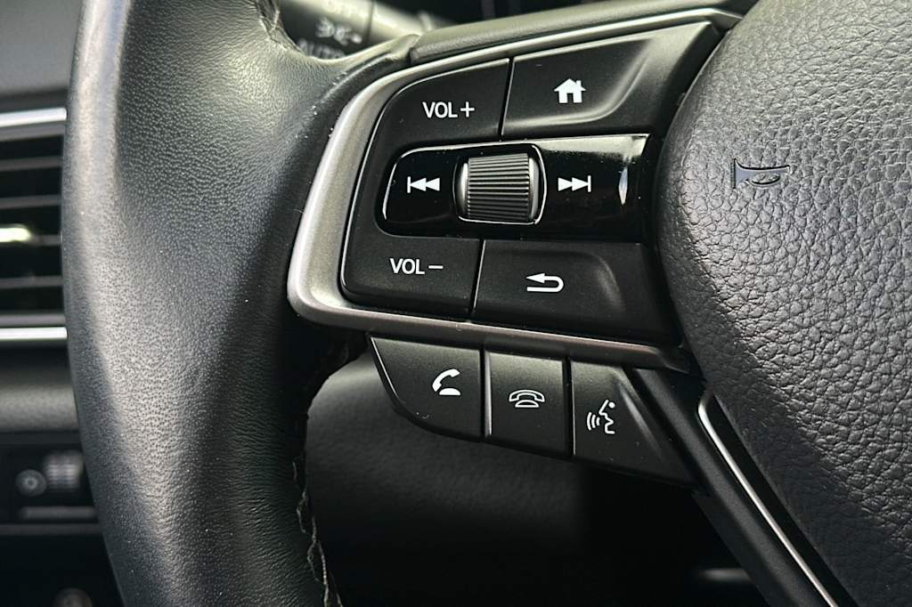 Thumbnail: 2018 Honda Accord - 32