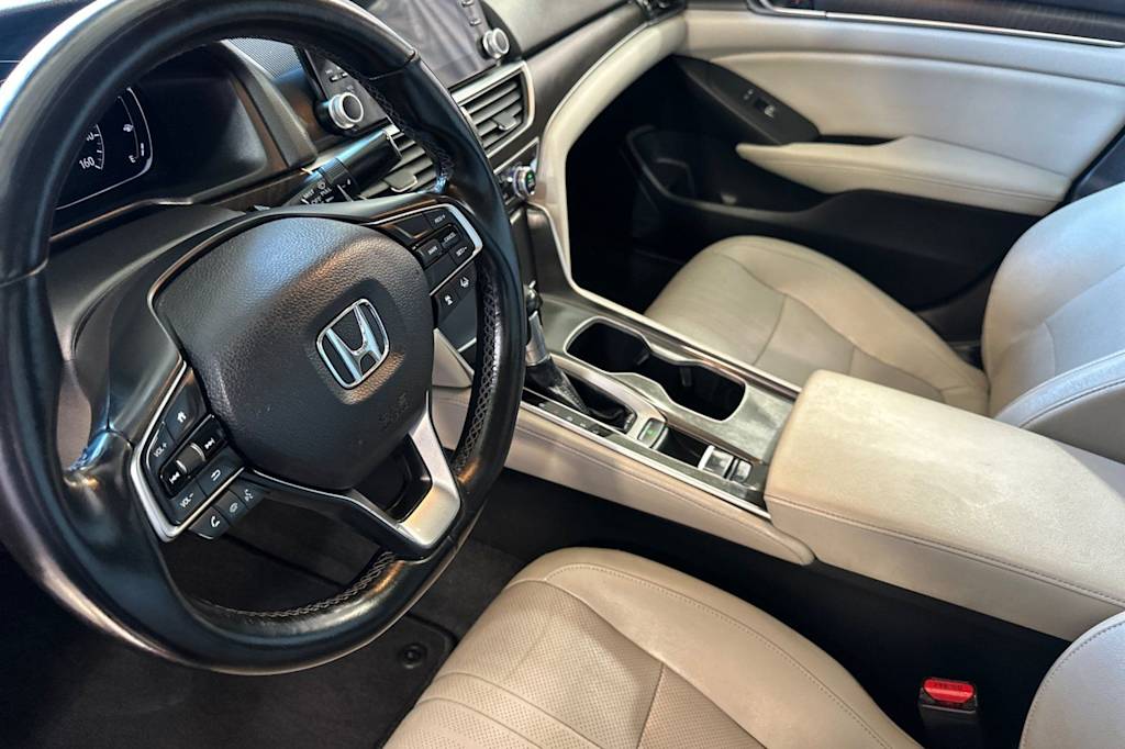 Thumbnail: 2018 Honda Accord - 9
