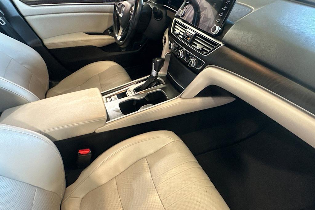 Thumbnail: 2018 Honda Accord - 13