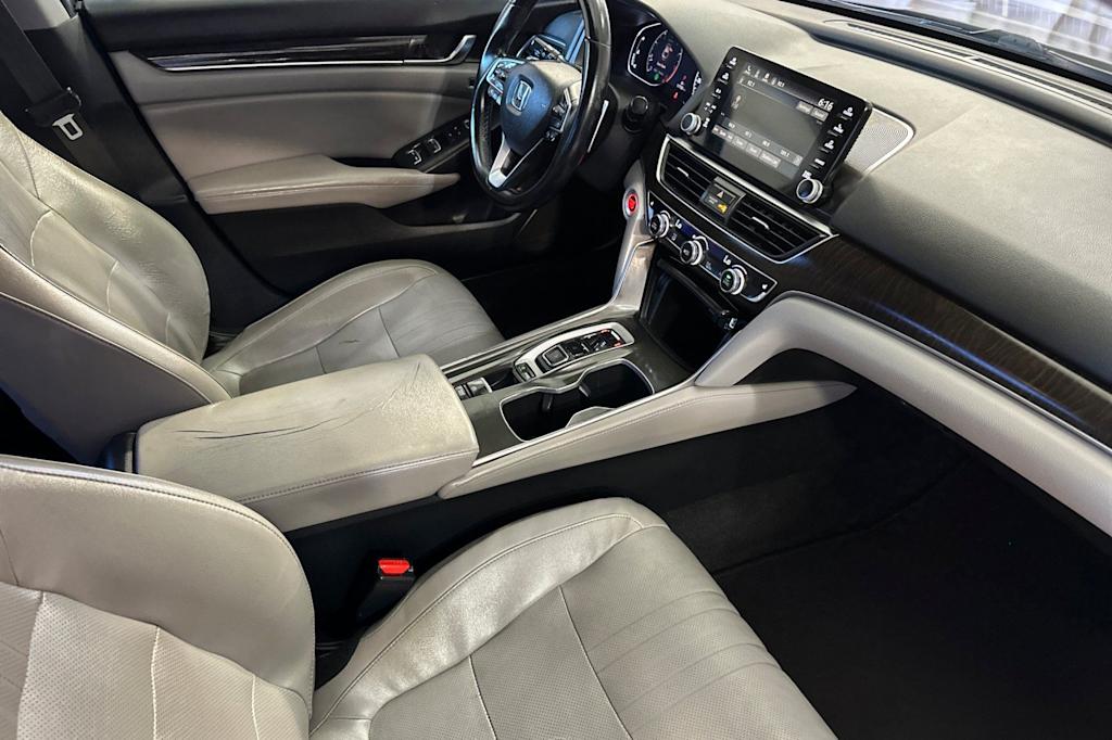 Thumbnail: 2018 Honda Accord - 12