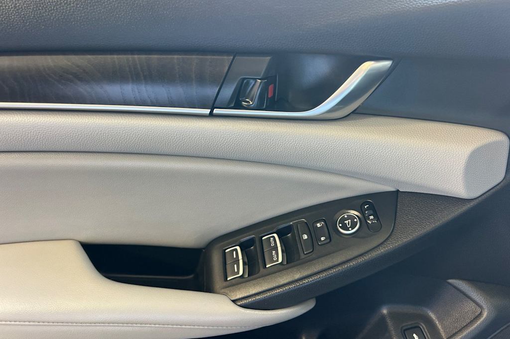 Thumbnail: 2020 Honda Accord - 20