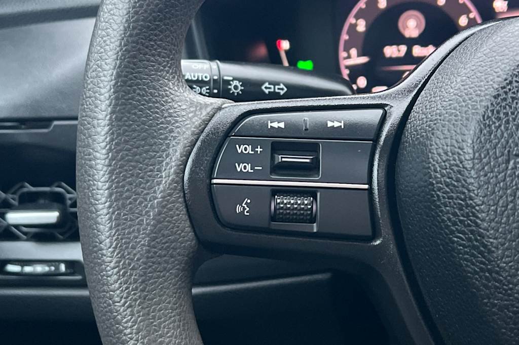 Thumbnail: 2023 Honda Accord - 31