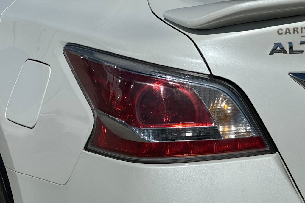Thumbnail: 2015 Nissan Altima - 34