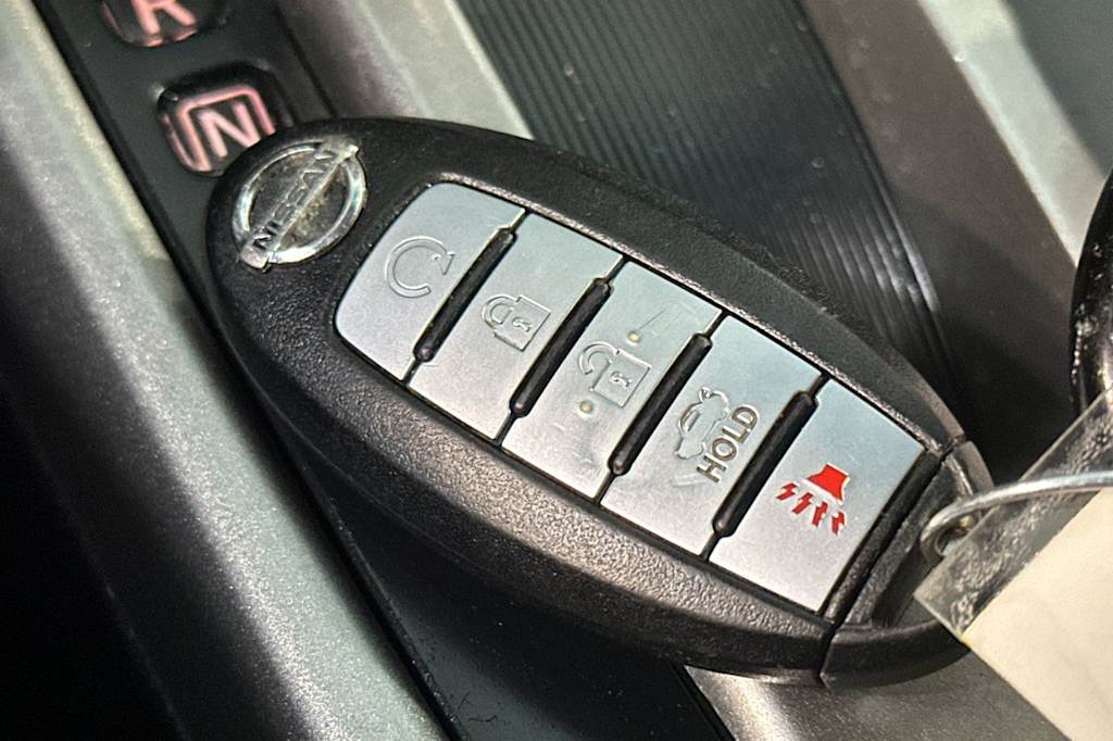 Thumbnail: 2015 Nissan Altima - 15