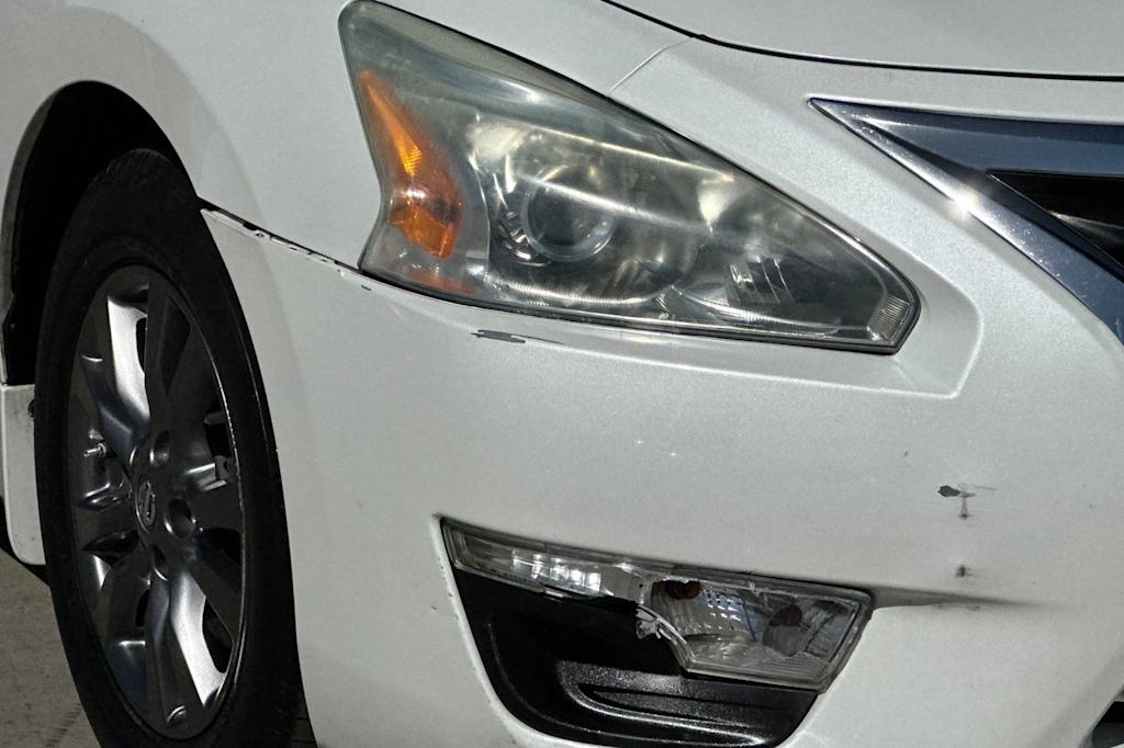 Thumbnail: 2015 Nissan Altima - 33