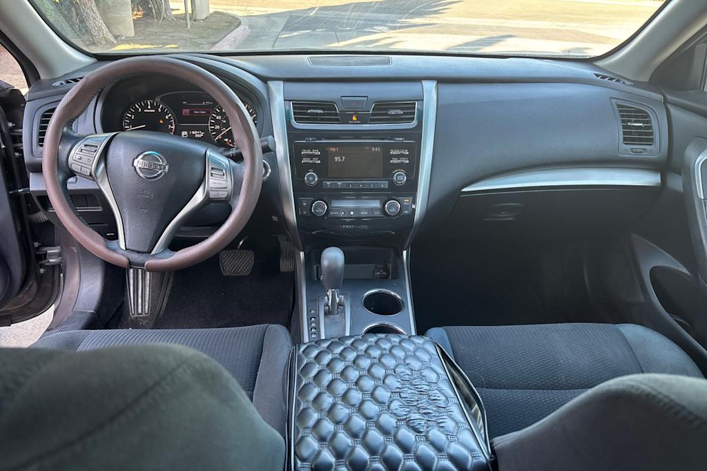 Thumbnail: 2015 Nissan Altima - 2