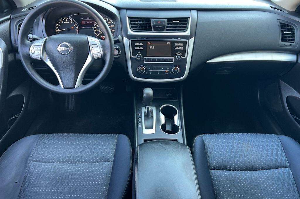 Thumbnail: 2016 Nissan Altima - 2