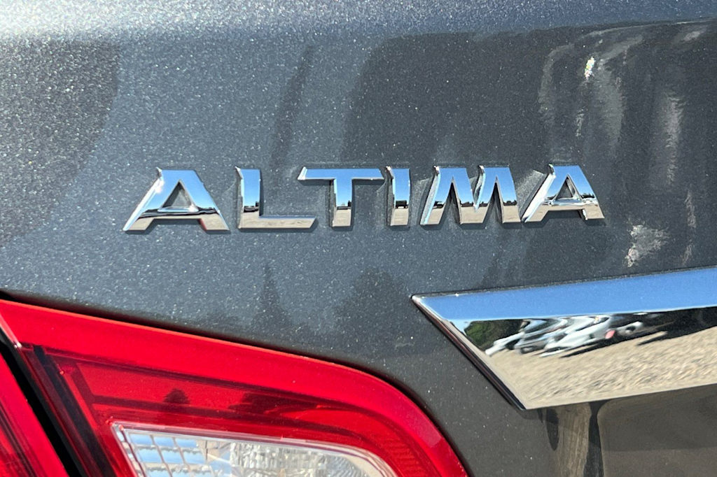 Thumbnail: 2016 Nissan Altima - 7