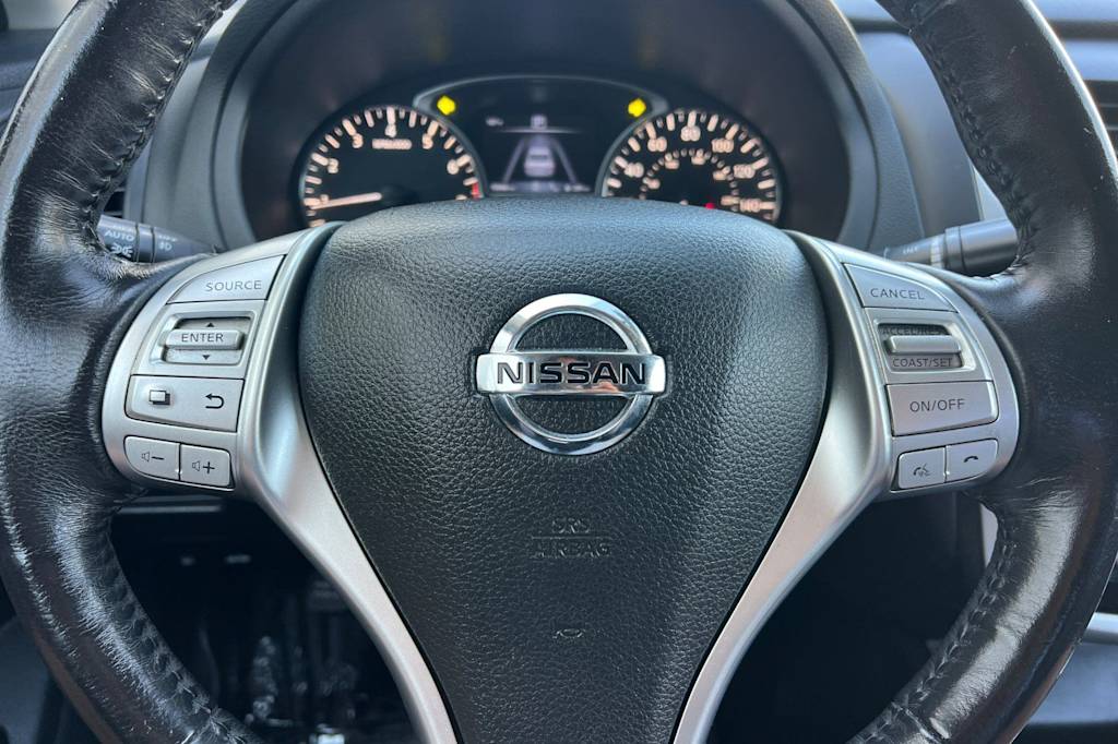 Thumbnail: 2018 Nissan Altima - 30