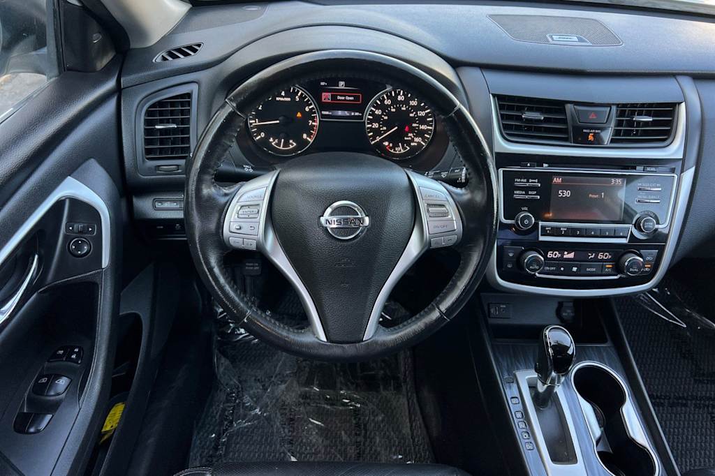 Thumbnail: 2018 Nissan Altima - 12